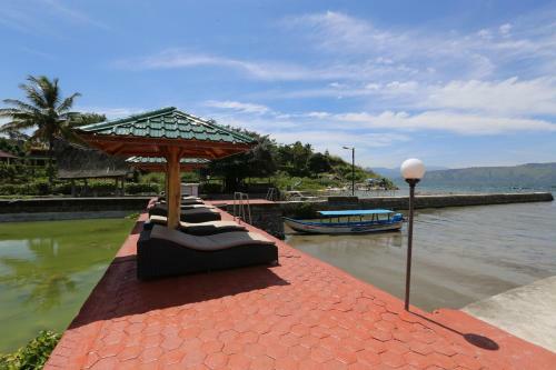 Hostal Toba Village Inn