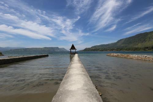Hostal Toba Village Inn
