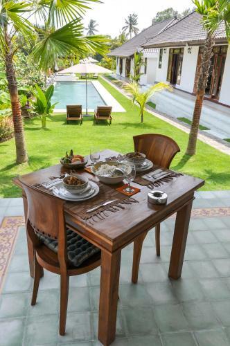 Hostal Agung Village