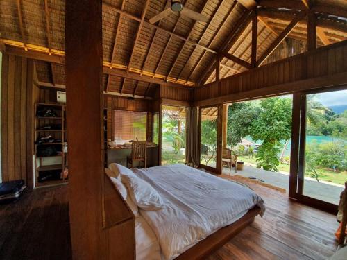 Hostal D'lagoon Dive Resort