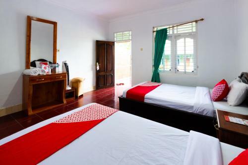 Hostal Oyo 1320 Green Orry Inn