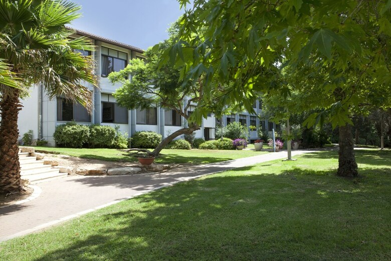 Hotel Eden Inn
