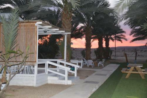 Lodge Shkutai Hottub Arava