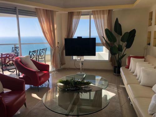 Sky Home Luxury Apartment With Sea View