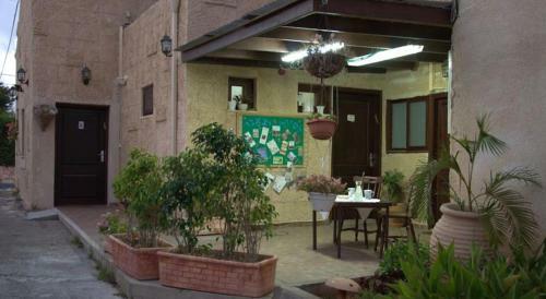 Hostal My Place In The Colony