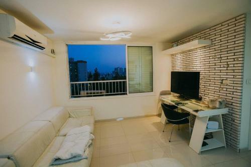 Three Room Apartment - Airport