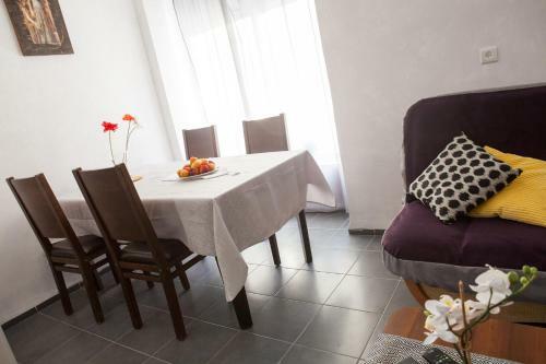Apartment S&l For Family