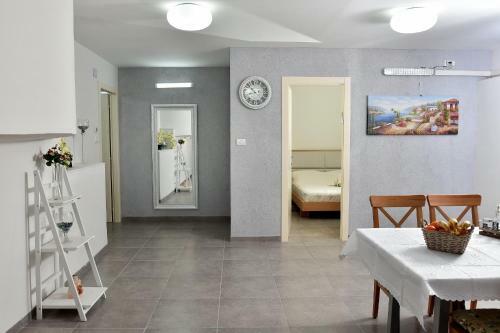 Apartamento Luxury Suite With Jaccuzzi? & Pool