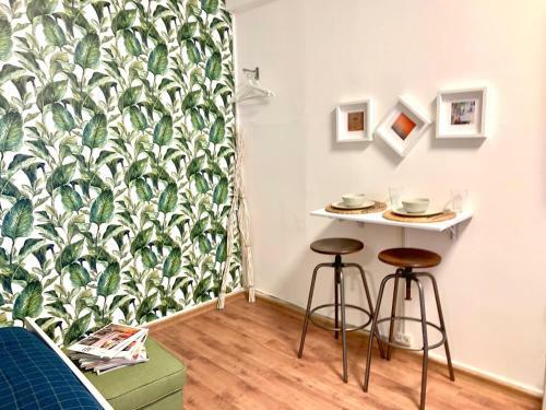 Zandi Apartments