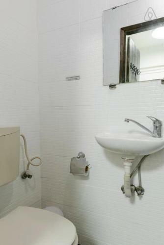 Zandi Apartments