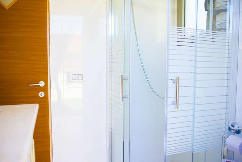 Hostal Sun And View Suites