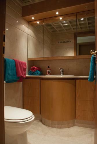 Apartment In Amdar Residence