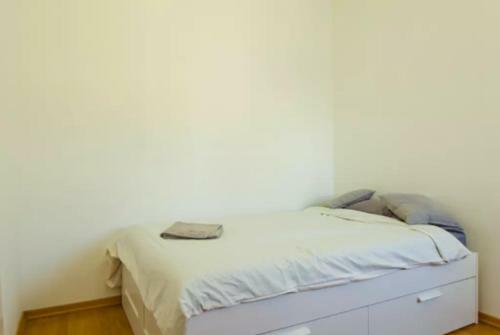 Apartamento The Rothschild Elegant Rooftop