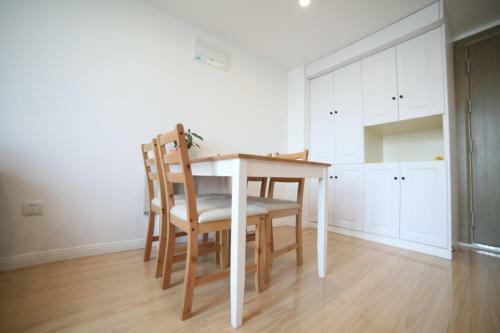 Warm House Apartment