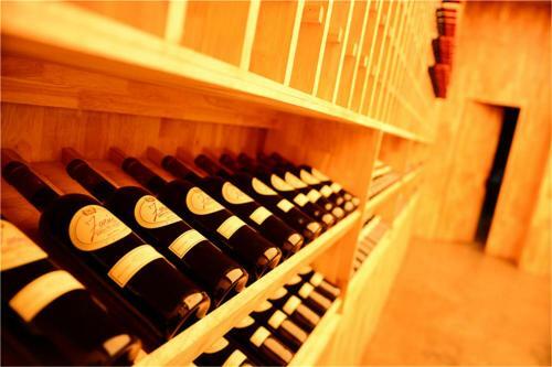 Zhangshu Colourinn Boutique Hotel