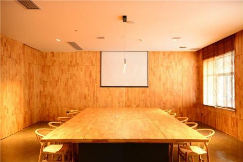 Zhangshu Colourinn Boutique Hotel