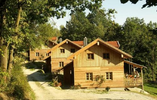 H�tten Am Waldrand