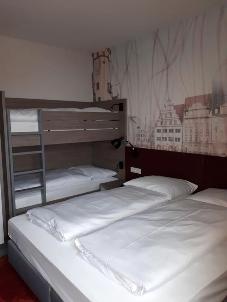 7 Days Premium Hotel Leipzig Airport
