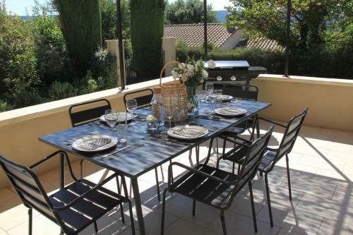 Villas Du Luberon - La Villa Des Saisons