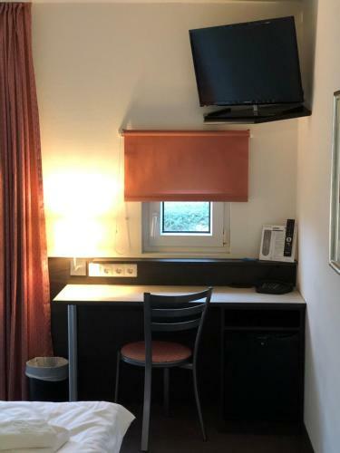 Ak 1 Hotel