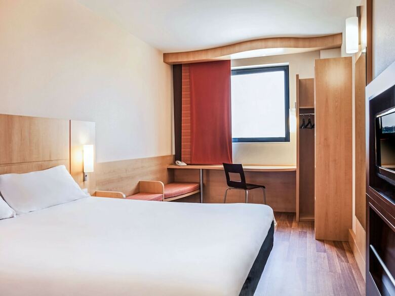 Hotel Ibis Ripollet