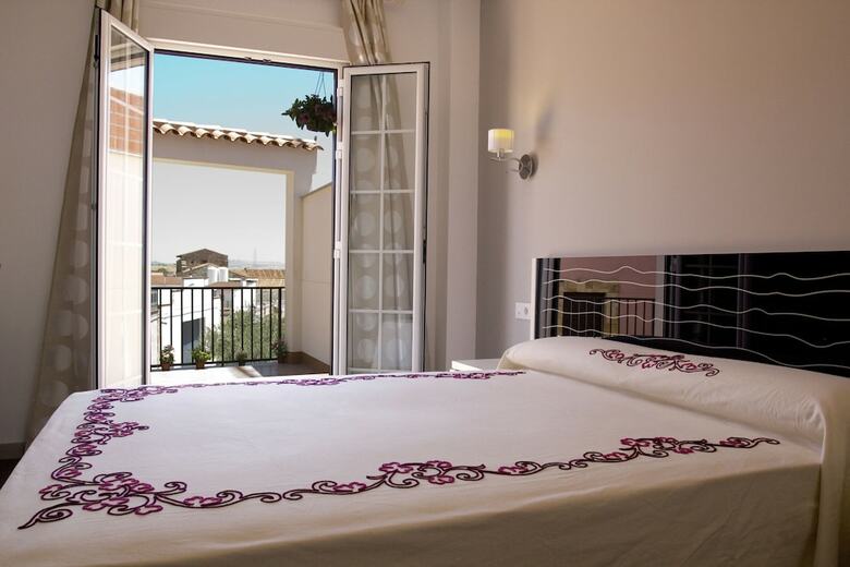 Hotel Rural Orellana