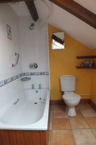 Barnwell Farm Cottages Corn Cottage