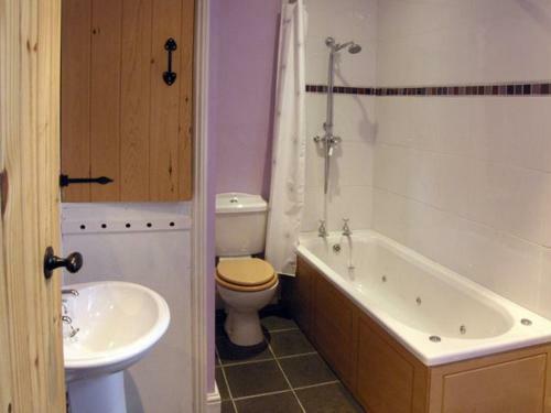 Rhiwlas Cottage