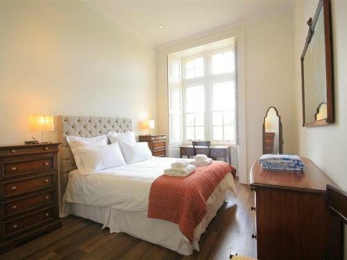 17 Sherborne House, Burford