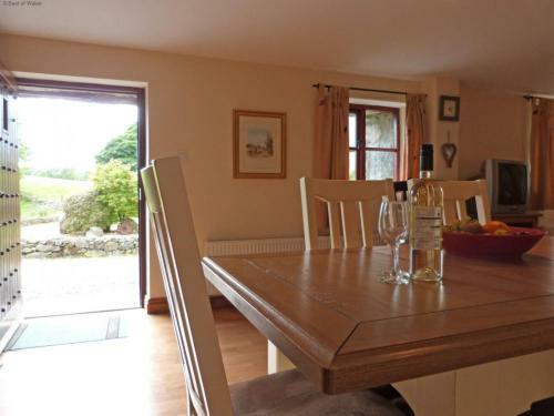 Holiday Home Uwch Yr Wnion