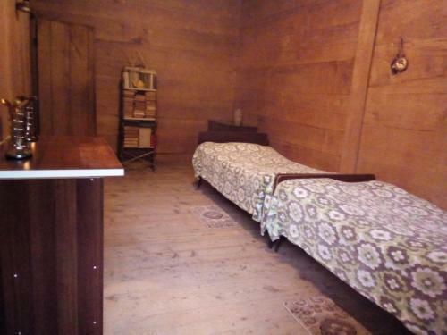 Albergue Kinchkha Wood House