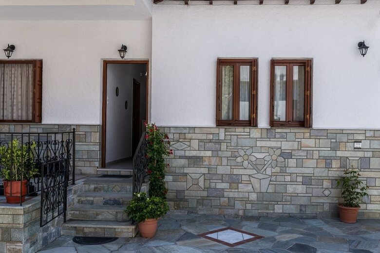 House Of Gardenia