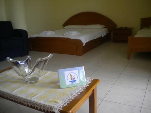 Hostal Porto Lagos Rooms
