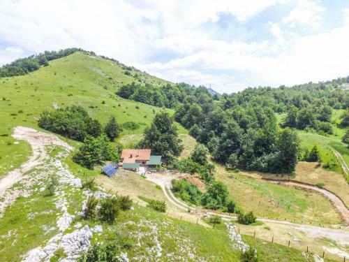 Holiday Home Villa Velebita
