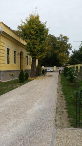 Li-di Apartman