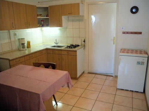 Apartments In Cserszegtomaj/balaton 18295