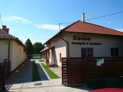 Hostal Rivi�ra Vend�gh�z
