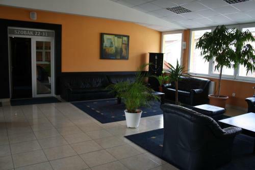 Hotel Thelena