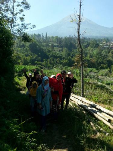 Harumi Dieng