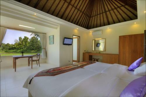 Cempaka Belimbing Villa