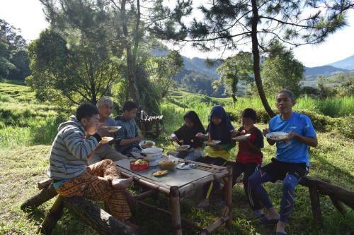 Smart Camp Gunung Luhur