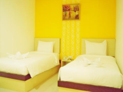 Leos Hotel