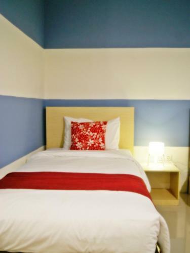 Leos Hotel