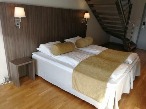 Domb�s Hotel