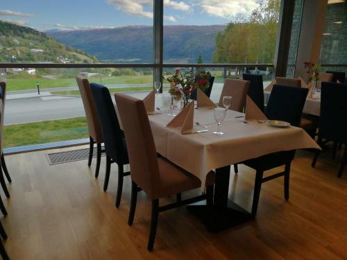 Domb�s Hotel