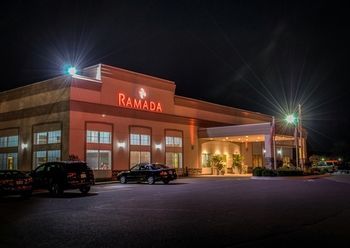 Ramada Trenton Hotel