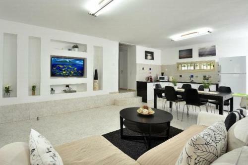 Lodge Ahuzat Hof Kinneret Chalet
