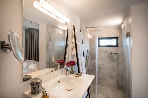 Lear Sense Hotel