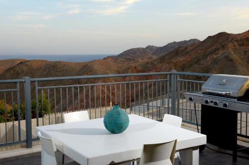Open Sky Luxury Apartment