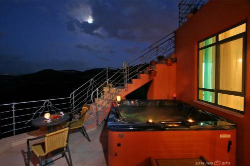 Lodge Emerald Suite